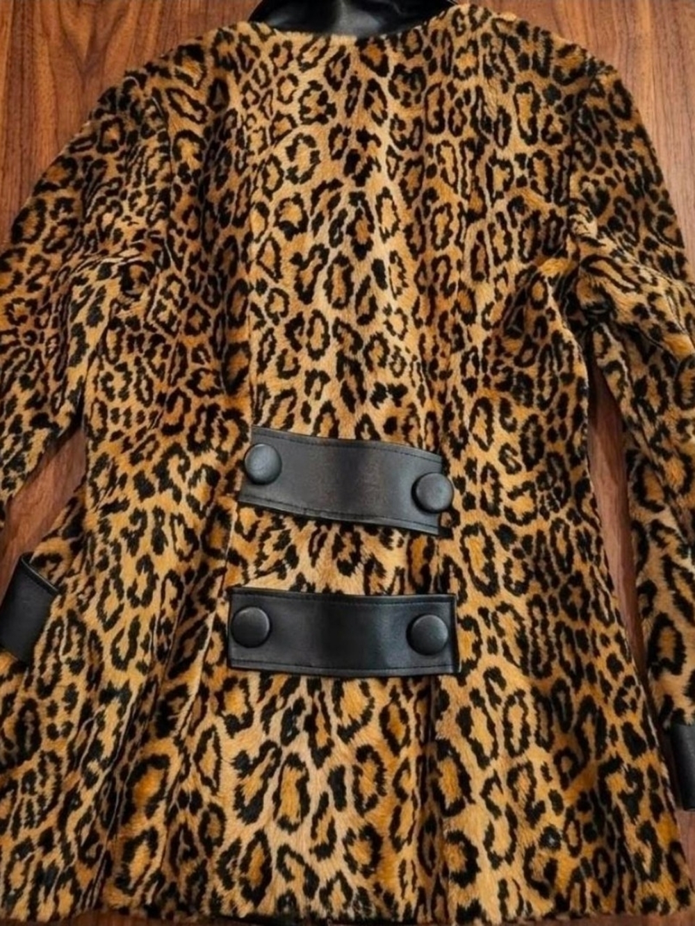 Lip Service Women's Vintage Leopard Print Pea Coat in Tan & Black🐅 - Picture 2 of 5